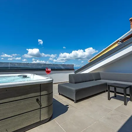 Luxury Sea View *